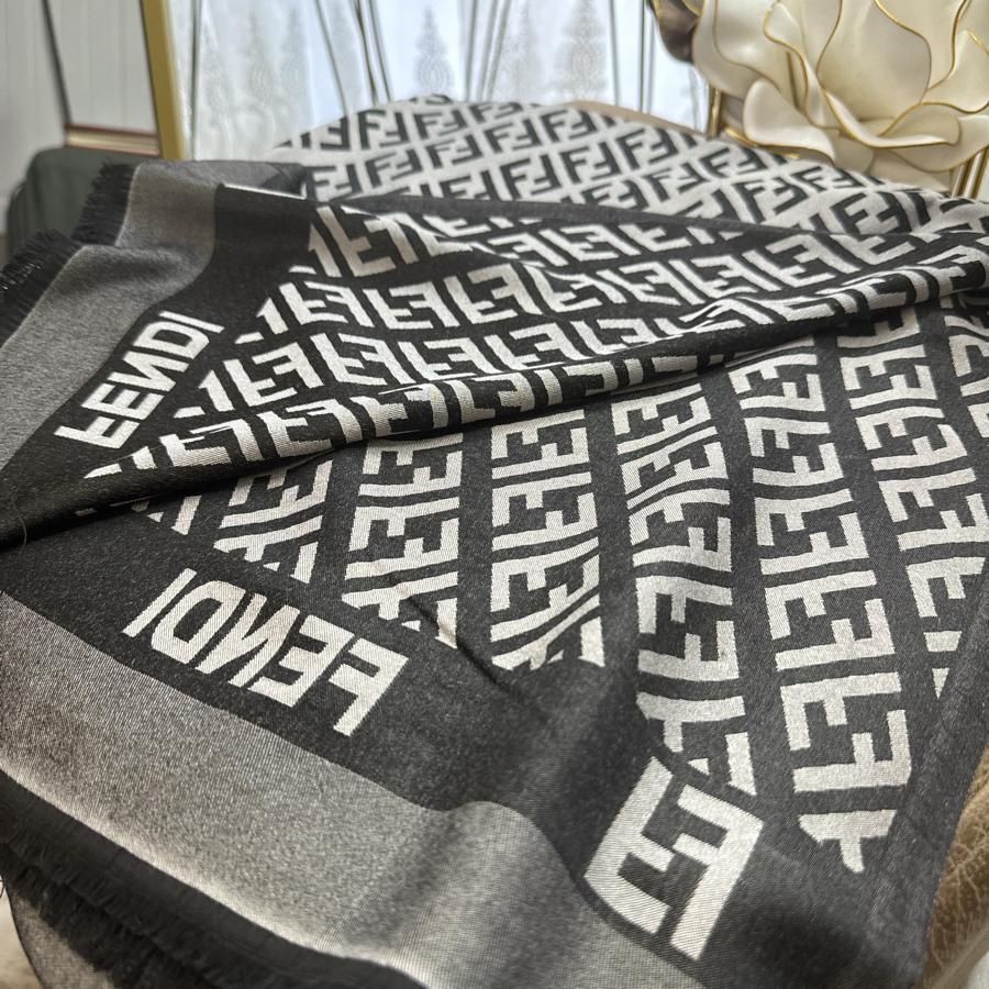 Fendi Desenli İpek Kaşmir Çift Taraflı Şal- Gri Siyah